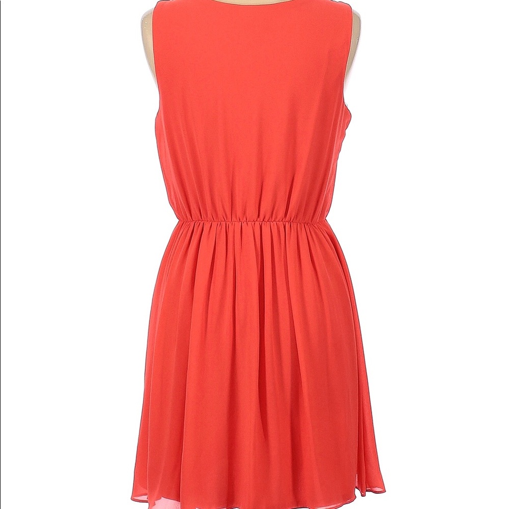 Business / Casual Red Flow Dress w/ Belt - Picture 7 of 7